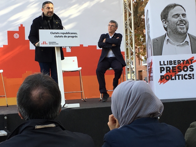 Oriol Junqueras diu que Francesc Teixidó és el millor candidat d'ERC, pels i les Mataronistes // Teresa Carreras